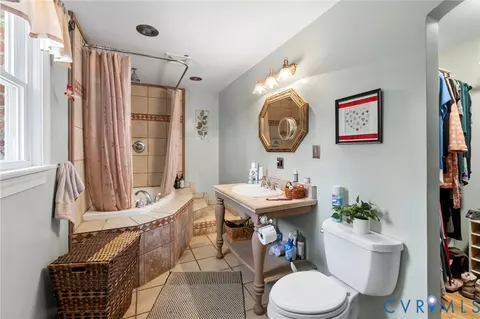 Bath - 9411 Poly Pl, Midlothian, VA 23112 photo 2 of 3