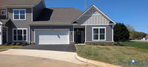 8693 Hope Farm Ln, Mechanicsville, VA 23111