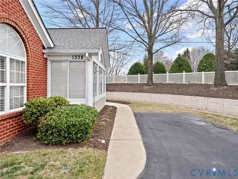 Exterior - 1338 Tannery Cir, Midlothian, VA 23113 photo 6 of 7