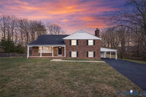 10072 Beechwood Dr, Mechanicsville, VA 23116