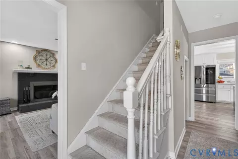 Entry Way - 13007 Ashtree Rd, Midlothian, VA 23114 photo 3 of 5