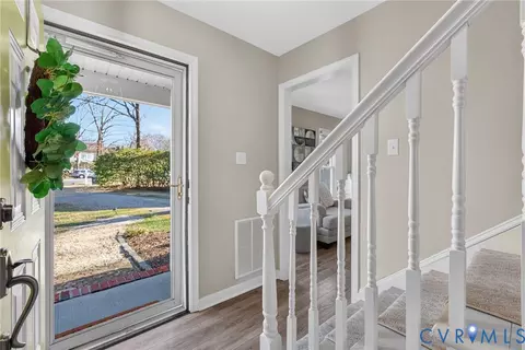 Entry Way - 13007 Ashtree Rd, Midlothian, VA 23114 photo 2 of 5