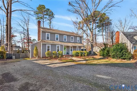 Exterior - 13007 Ashtree Rd, Midlothian, VA 23114 photo 2 of 5