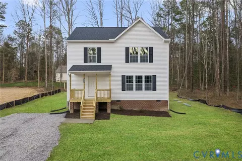 606 W Point Dr, Ruther Glen, VA 22546