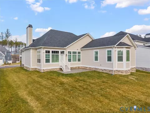 Exterior - 18319 Eagle Bend Dr, Moseley, VA 23120 photo 5 of 6