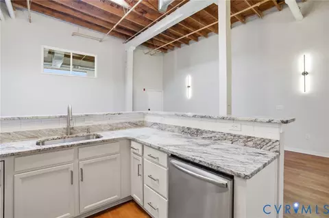 1716 Summit Ave #27, Richmond, VA 23230