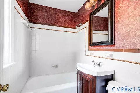Bath - 3405 Riverview Dr, Richmond, VA 23225 photo 4 of 4