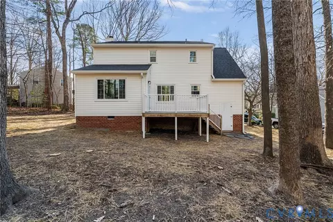 Exterior - 7301 Native Dancer Dr, Midlothian, VA 23112 photo 3 of 4