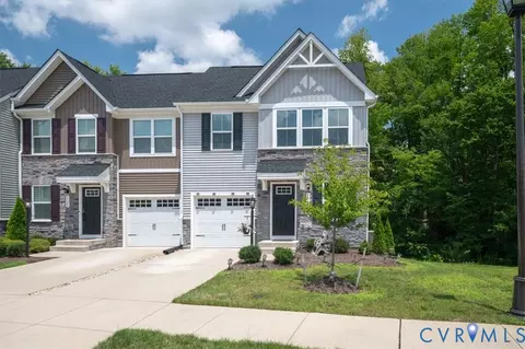 5716 Addison Gate Dr, North Chesterfield, VA 23234