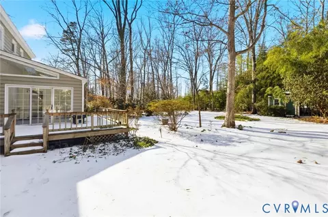 Exterior - 3000 Vistapoint Rd, Midlothian, VA 23113 photo 5 of 7