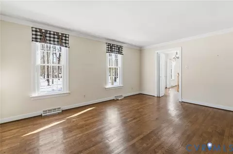 Living - 3000 Vistapoint Rd, Midlothian, VA 23113 photo 2 of 5
