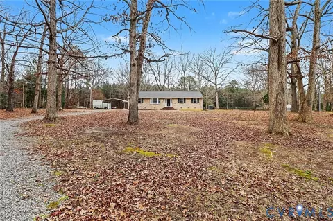 9107 Dabney Dr, Sutherland, VA 23885 photo 3