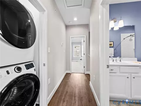 Entry Way - 5301 Bindery Ln, Richmond, VA 23230 photo 5 of 5