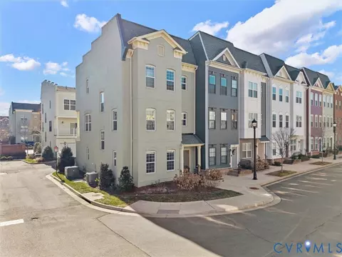Exterior - 5301 Bindery Ln, Richmond, VA 23230 photo 1 of 5