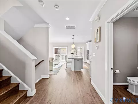 Entry Way - 5301 Bindery Ln, Richmond, VA 23230 photo 4 of 5