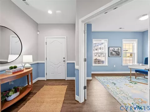 Entry Way - 5301 Bindery Ln, Richmond, VA 23230 photo 2 of 5