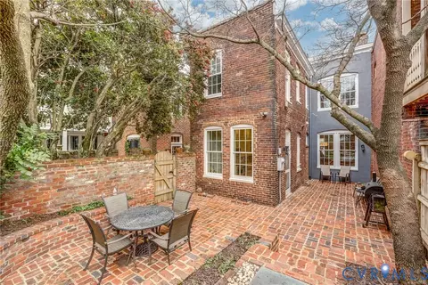 Exterior - 2706 E Franklin St, Richmond, VA 23223 photo 3 of 8
