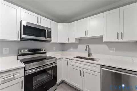 Kitchen - 2012 E Nine Mile Rd, Sandston, VA 23150 photo 1 of 2