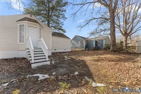 Exterior - 2012 E Nine Mile Rd, Sandston, VA 23150 photo 3 of 4