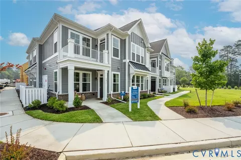 5313 Twisting Vine Ln #101, Glen Allen, VA 23059