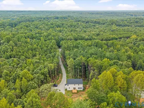 160 Ashburn Rd, Cumberland, VA 23040