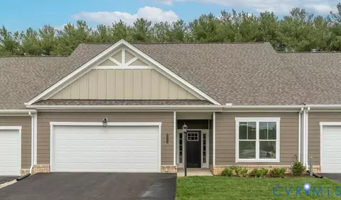 8716 Hope Farm Ln, Mechanicsville, VA 23111