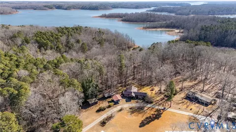 475 Dove Rd, Boydton, VA 23917