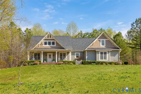 8171 Hidden Valley Ct, Amelia Court House, VA 23002