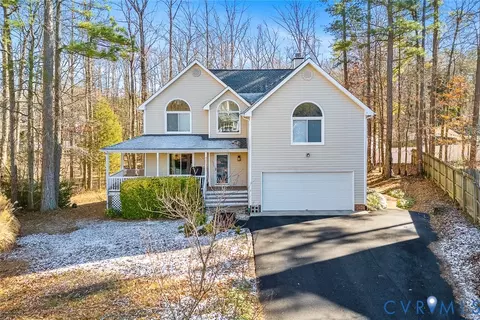 9201 Dolmen Rd, Glen Allen, VA 23060
