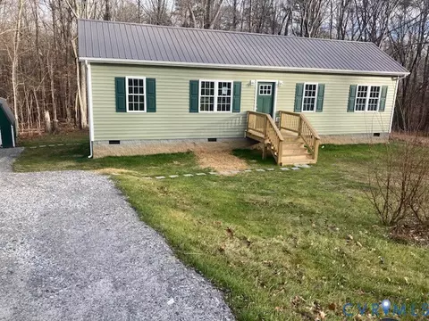 801 Vernon St, Farmville, VA 23901