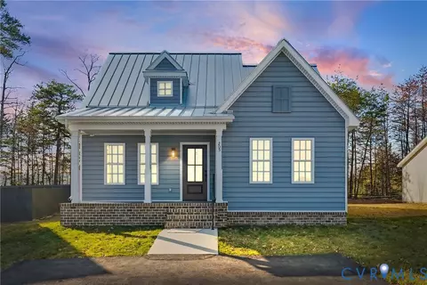 205 Zion Dr, Farmville, VA 23901