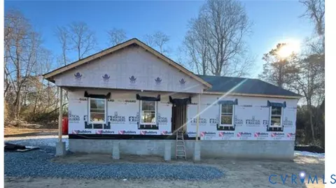 95 Woodland Heights Rd, Warsaw, VA 22572