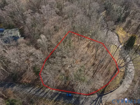 705 Old Locke Ln, Richmond, VA 23226