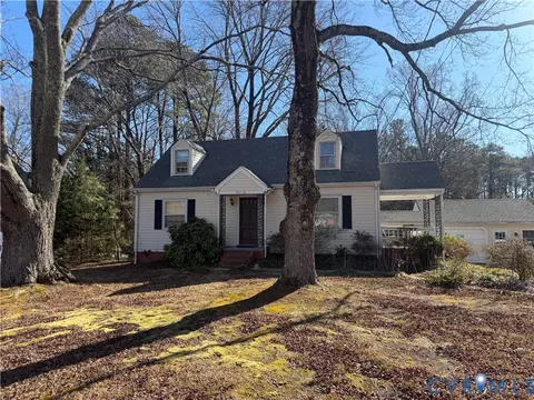 9901 N Wagstaff Cir, North Chesterfield, VA 23236