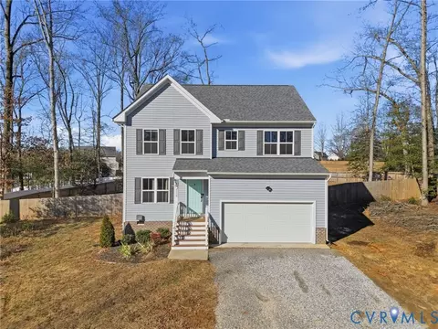 8494 Scouts Rd, Quinton, VA 23141