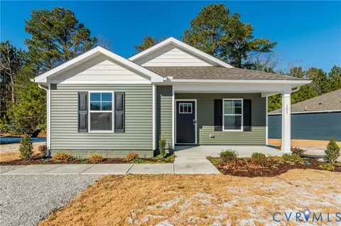101 Our Way Dr, Kilmarnock, VA 22482