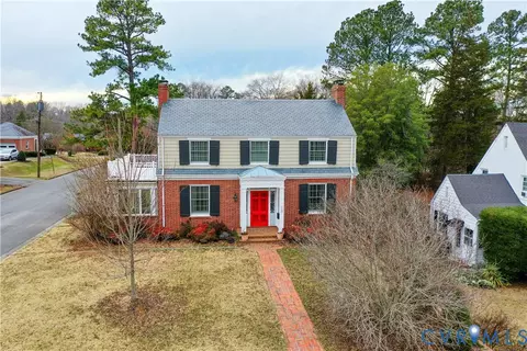 713 First Ave, Farmville, VA 23901