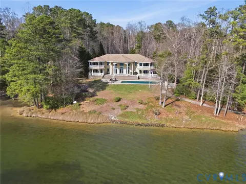 View/Area - 1356 Eagles Trce, Lancaster, VA 22503 photo 2 of 8