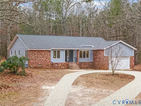 10009 River Rd, Petersburg, VA 23803