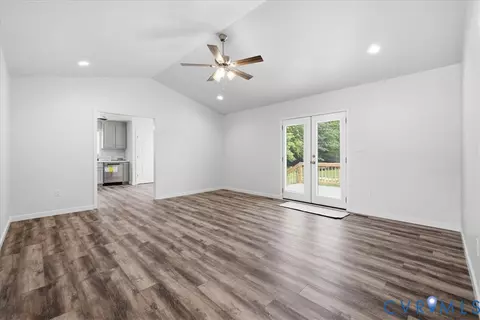 Entry Way - 6019 Otterdam Rd, Waverly, VA 23890 photo 2 of 2