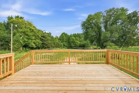 Exterior - 6019 Otterdam Rd, Waverly, VA 23890 photo 2 of 2