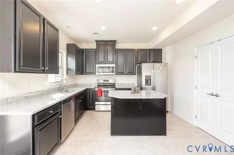 16709 Gossamer Dr, Moseley, VA 23120