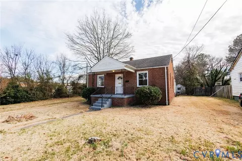 1814 Bedford St, Petersburg, VA 23803