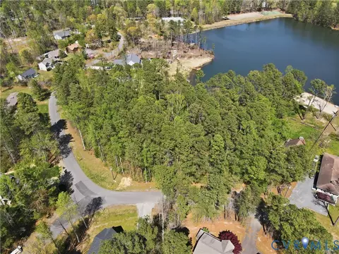 119 American Dr, Ruther Glen, VA 22546