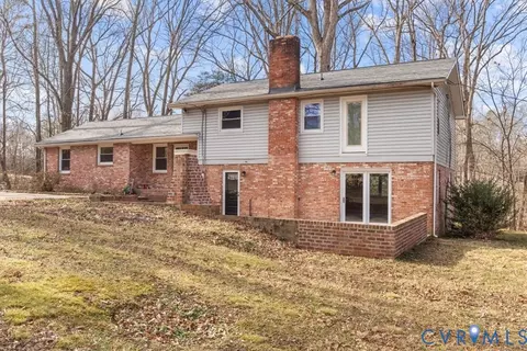 Exterior - 13101 Harrowgate Rd, Chester, VA 23831 photo 4 of 8
