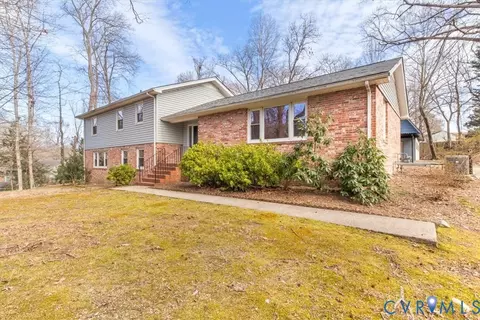 Exterior - 13101 Harrowgate Rd, Chester, VA 23831 photo 1 of 8