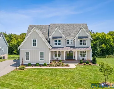 8050 Davana Ct, Quinton, VA 23141