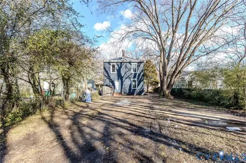 Exterior - 108 E 33rd St, Richmond, VA 23224 photo 1 of 2