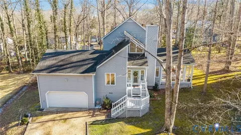 Exterior - 3203 Barnes Spring Ct, Midlothian, VA 23112 photo 10 of 10
