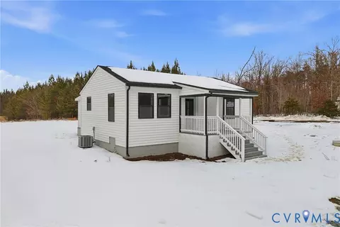 7625 Venable Rd, Kents Store, VA 23084